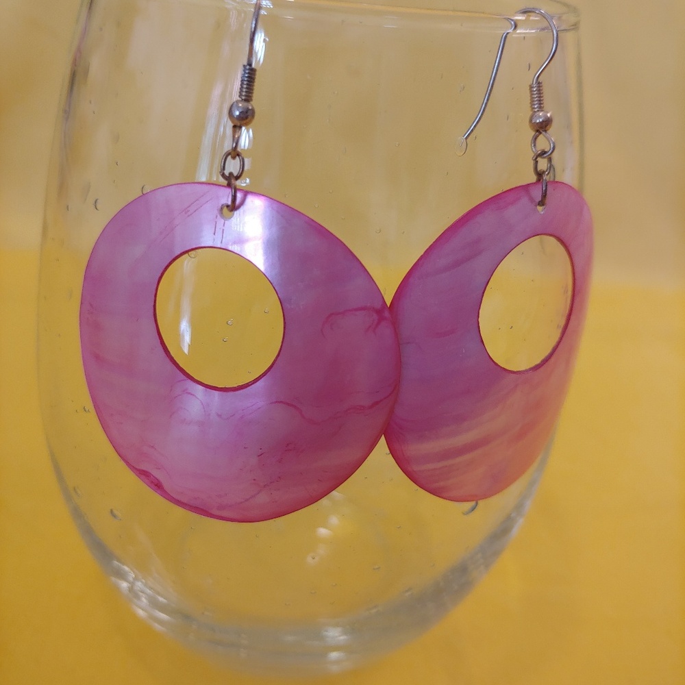 ⭕ Vintage 80s Pink Round Shell 🐚 Earrings ⭕
